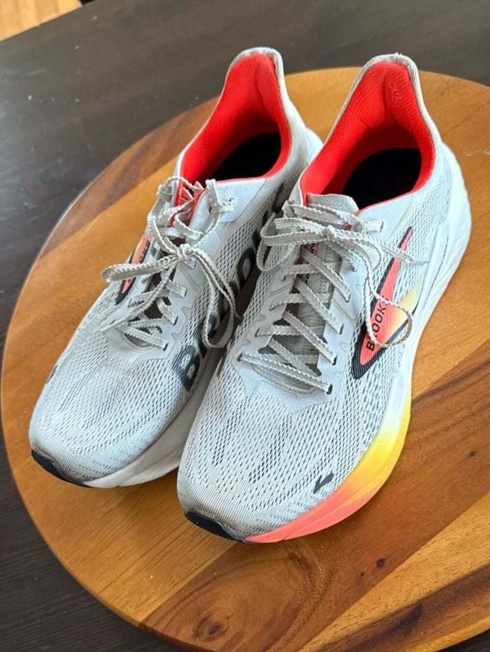 Brooks Hyperion Max 2 Women's Road Running Shoes / Size 10